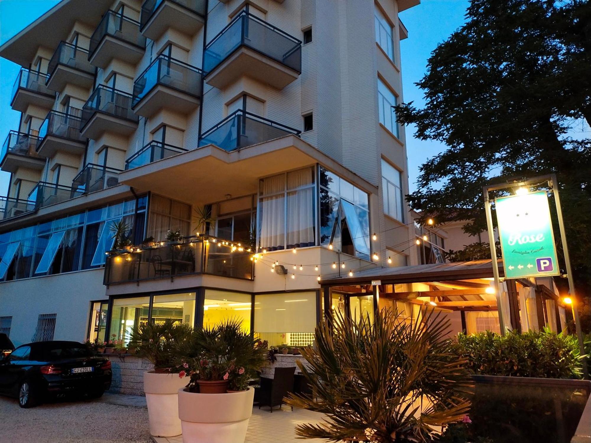 Hotel Goldene Rose Rímini Exterior foto
